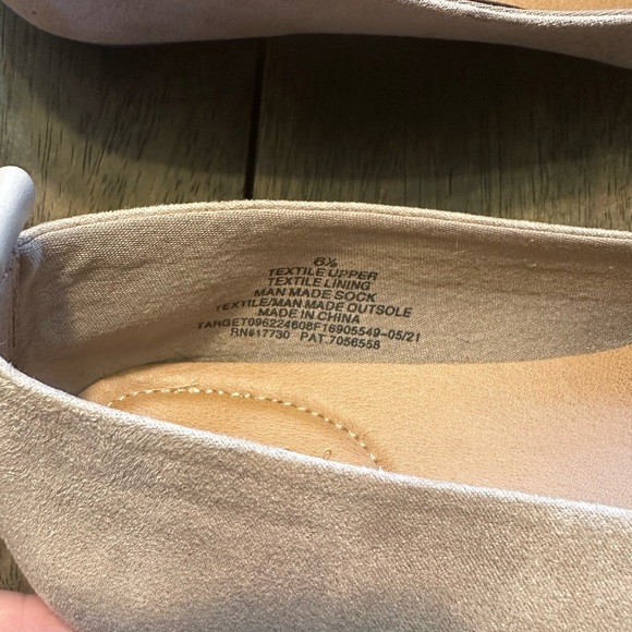 Flats - Picture 3 of 3